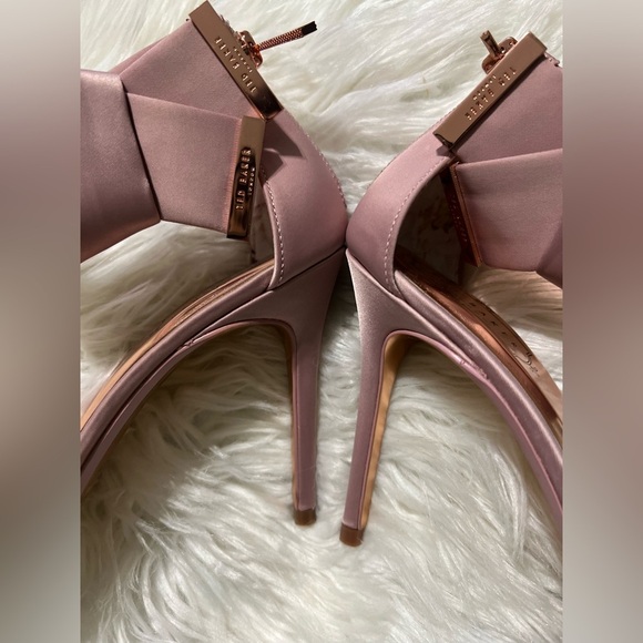 NIBSatin Elira Bow Sandals High Heels Sandals-Ted Baker (Light Pink Satin)US 9 - Picture 11 of 14